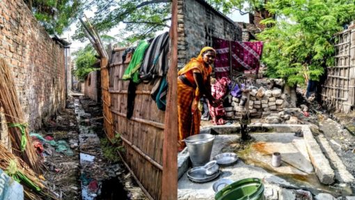 India’s Caste-Aways: Bettiah’s Doms, Mehtars Weave Bamboo, Scavenge Human Excreta for a Living