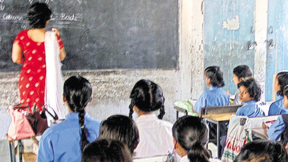 Free tutorials by govt teachers for poor kids, Bihar village shows the way