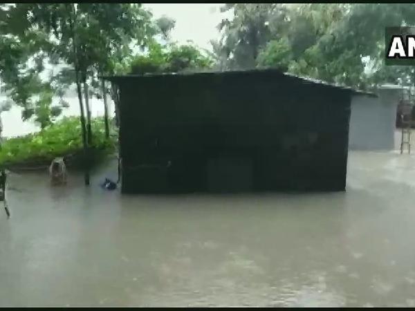 Rains in North Bengal, Bihar continue to wreak havoc