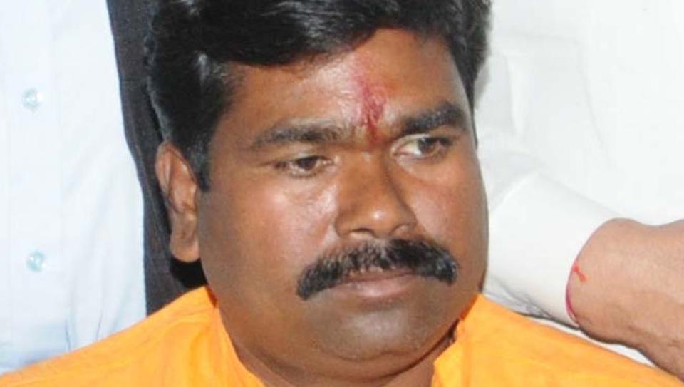 6 held for pelting stones at BJP lawmaker’s car in Ranchi