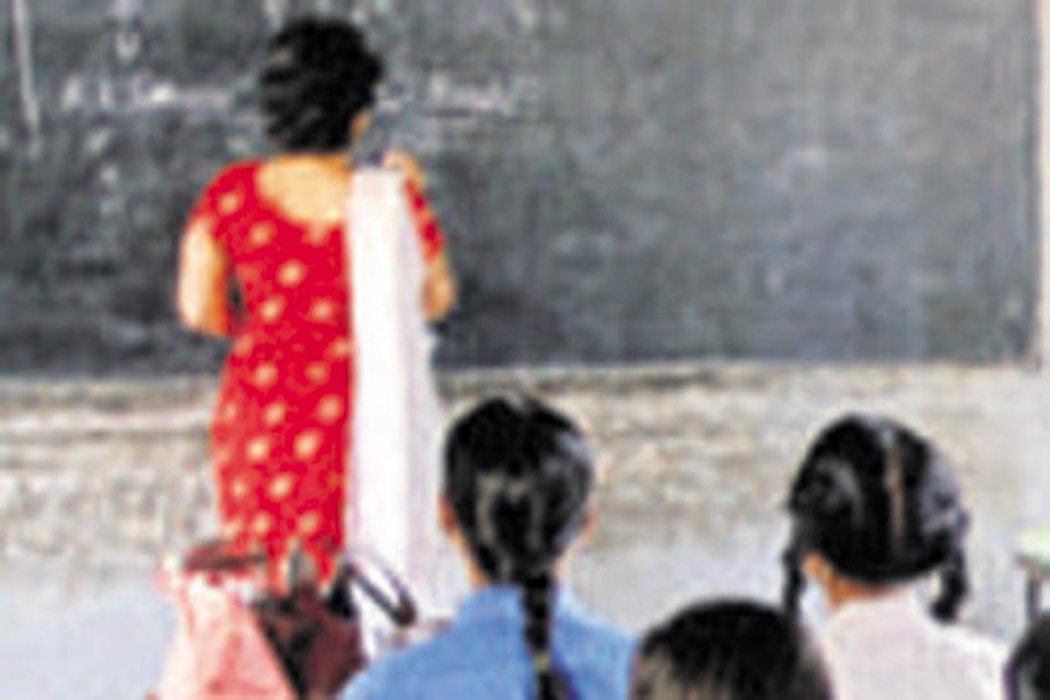 Bihar seeks legal opinion on EPF benefits to teachers.