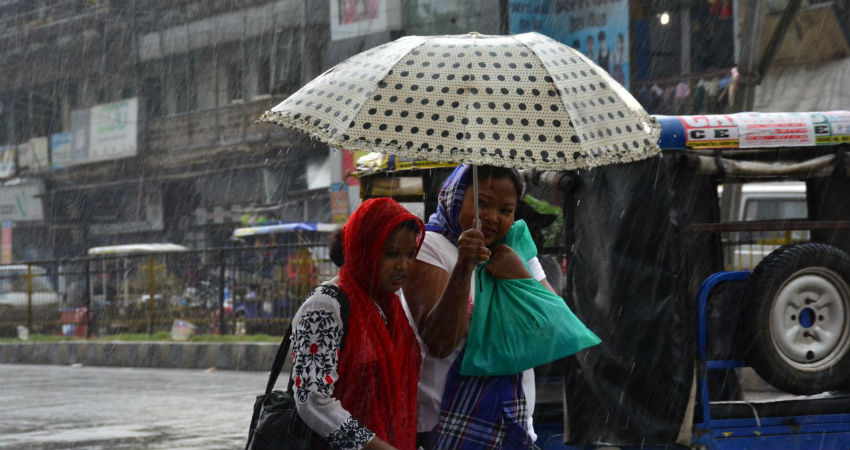 FORECAST OF MODERATE RAIN IN RANCHI DURING NEXT 24 HRS, JAMSHEDPUR TO ALSO SEE SOME SHOWERS.