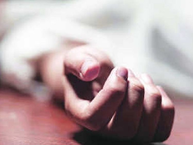 India: Woman from Bihar kills husband for talking on phone at night.