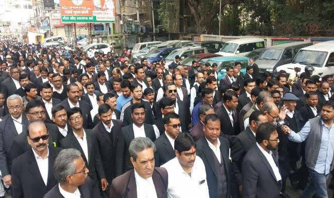 Ranchi: Lawyer who represented Richa Bharti against Quran distribution order shot dead, property dispute suspected.