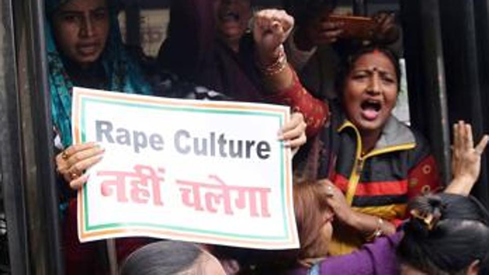 Main accused in Patna gang-rape case surrenders.